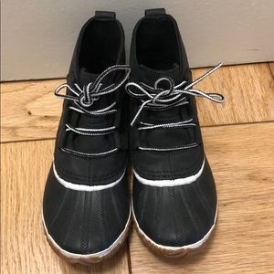 Brand new Sorel women’s snow boots